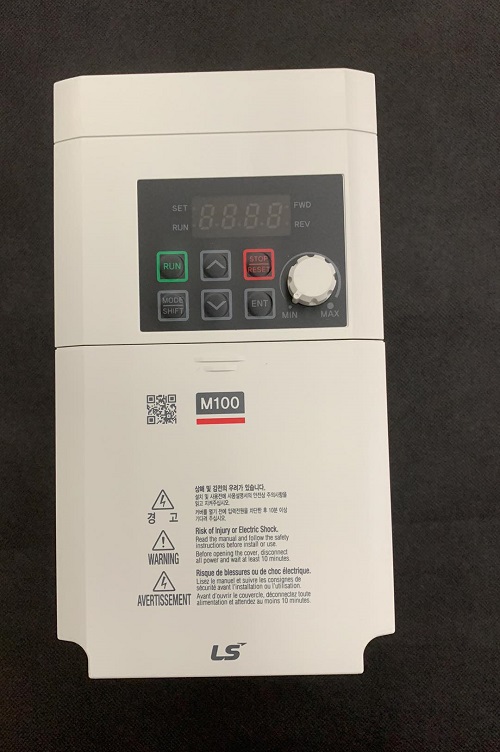 Biến tần Ls LSLV0015M100-1EOFNS