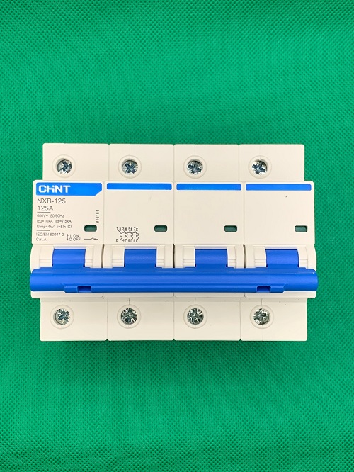 Áp tô mát Chint NXB-125 4P C125
