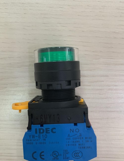 Nút nhấn có đèn, loại phẳng, nhấn nhả, IP65 ngoài mặt tủ - màu đỏ YW1L-MF2E10QM3R