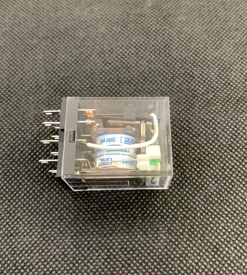 Relay trung gian Chint 8 chân dẹp nhỏ 24Vdc JZX-22F(D)/2Z PLU DC24V