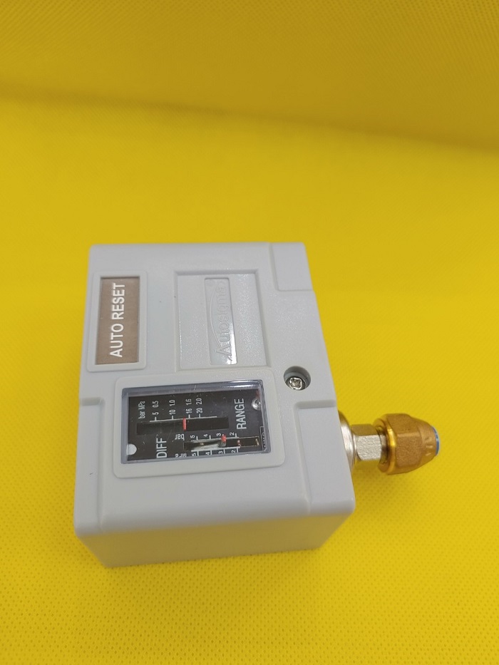 Công tắc áp suất Autosigma HS220