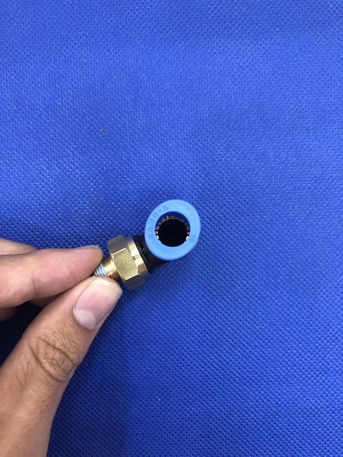 Nối ống L phi 10 ren 9.6 GPL1001