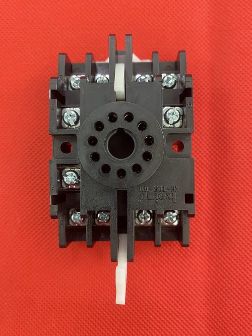 Bộ điều khiển tín hiệu loại cách ly Autonics CN-6100-C2