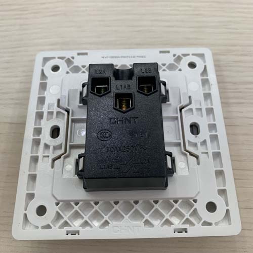 Bộ công tắc đôi 1 chiều 10AX250V màu vàng