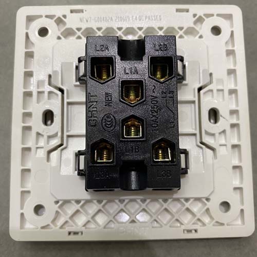 Bộ công tắc đôi 2 chiều 10AX250V màu vàng