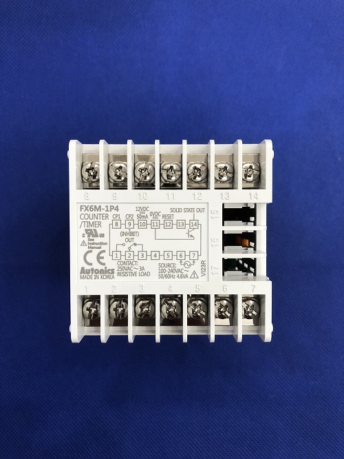 Bộ đếm bộ định thời loại hiển thị số Autonics FX6M-1P4