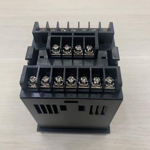 Bộ đếm bộ định thời loại hiển thị số có thể lập trình Autonics CT6M-2P4