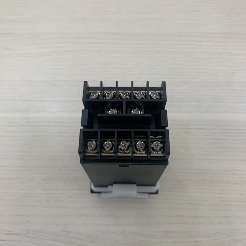 Bộ đếm bộ định thời loại hiển thị số có thể lập trình Autonics CT6S-1P2