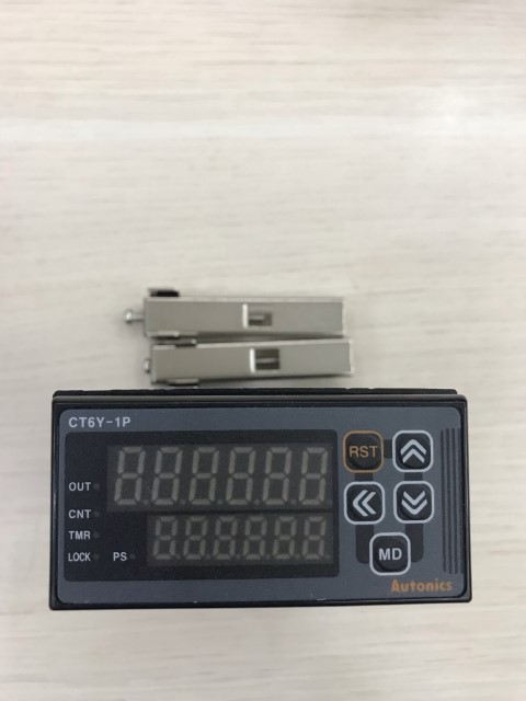 Bộ đếm bộ định thời loại hiển thị số có thể lập trình Autonics CT6Y-1P2