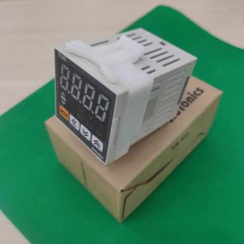 Bộ điều khiển nhiệt độ Autonics TC4SP-14R