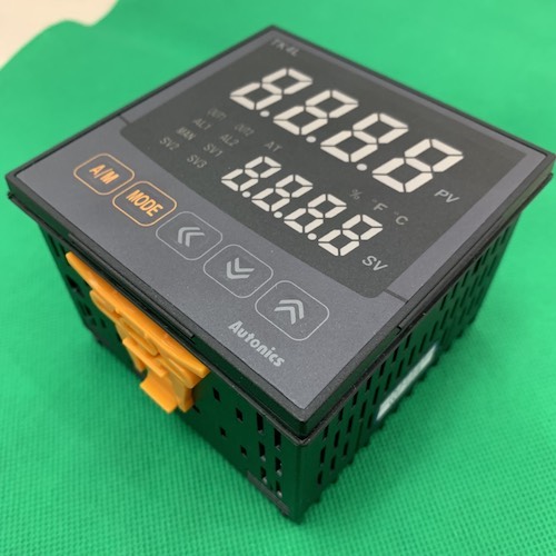 Bộ điều khiển nhiệt độ PID Autonics TK4L-14CN