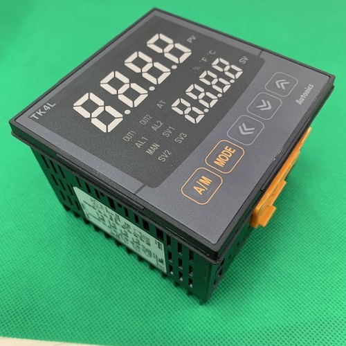 Bộ điều khiển nhiệt độ PID Autonics TK4L-14CN