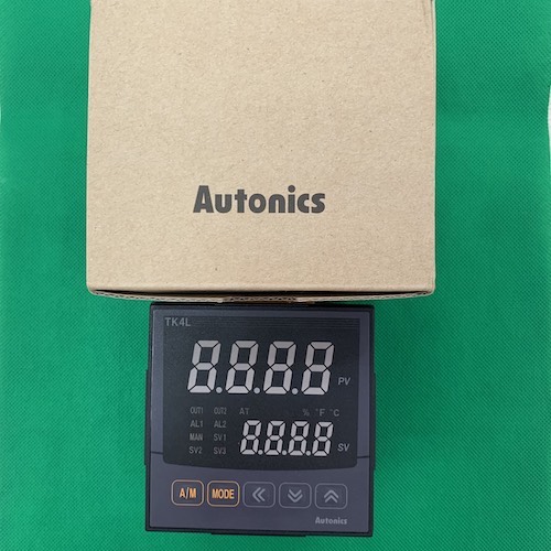 Bộ điều khiển nhiệt độ PID Autonics TK4L-14CN