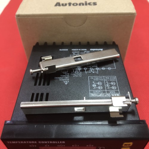 Bộ điều khiển nhiệt độ Autonics TZN4W-R4C