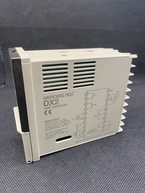 Bộ điều khiển nhiệt độ DX2-CMWNRA Hanyoung