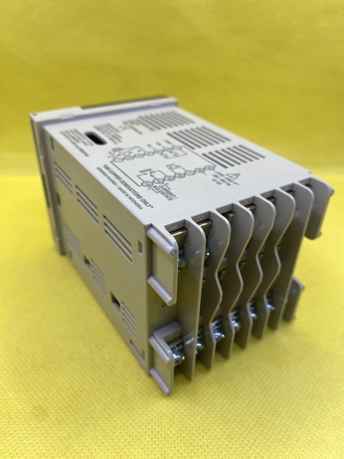 Bộ điều khiển nhiệt độ DX7-CCWNRA Hanyoung