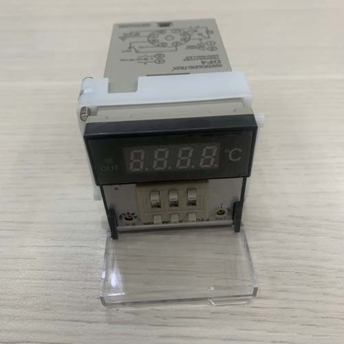 Bộ điều khiển nhiệt độ Hanyoung DF4-PKMNR-06