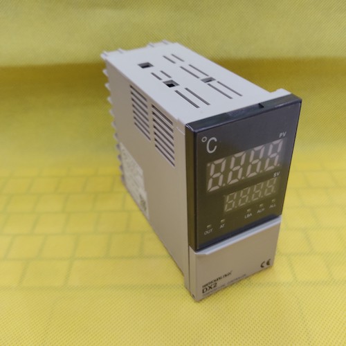 Bộ điều khiển nhiệt độ Hanyoung DX2-CCWNR