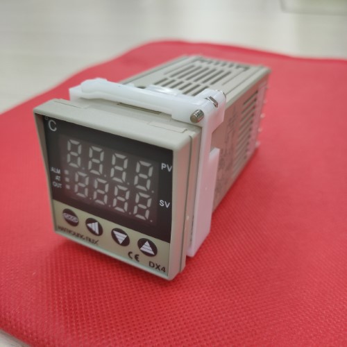 Bộ  điều khiển nhiệt độ Hanyoung DX4-KSSNRA