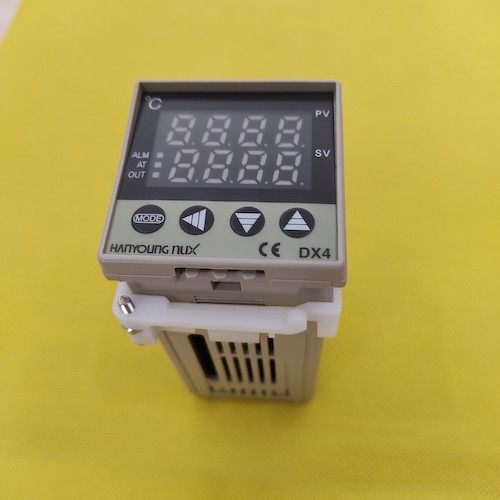 Bộ điều khiển nhiệt độ Hanyoung DX4-KSWNR