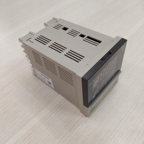 Bộ điều khiển nhiệt độ Hanyoung DX7-RCWNR