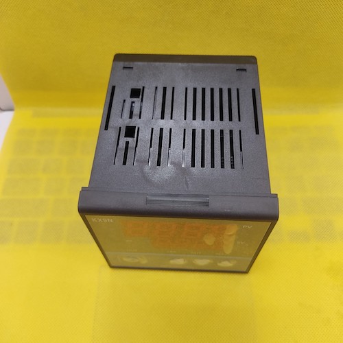 Bộ điều khiển nhiệt độ Hanyoung KX9N-CKND