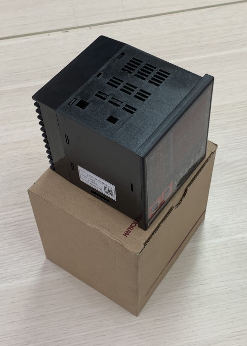 Bộ điều khiển nhiệt độ Hanyoung MC9-4D-D0-MM-N-2