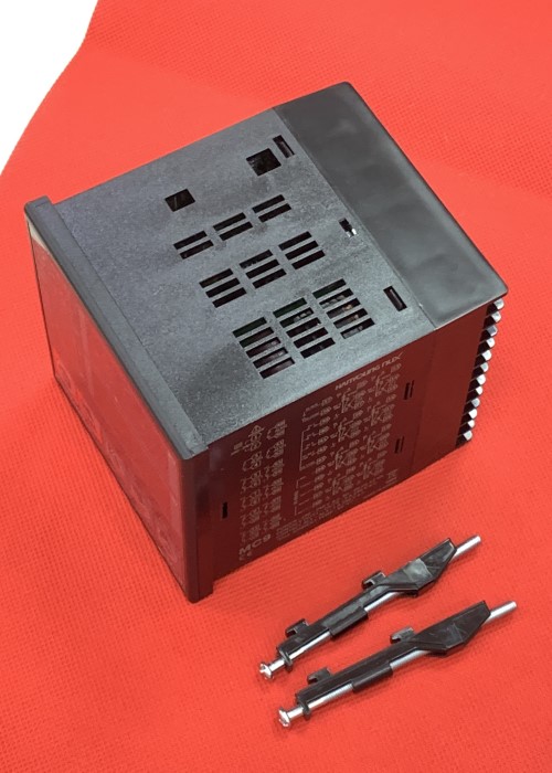 Bộ điều khiển nhiệt độ Hanyoung MC9-8R-D0-MN-2-2