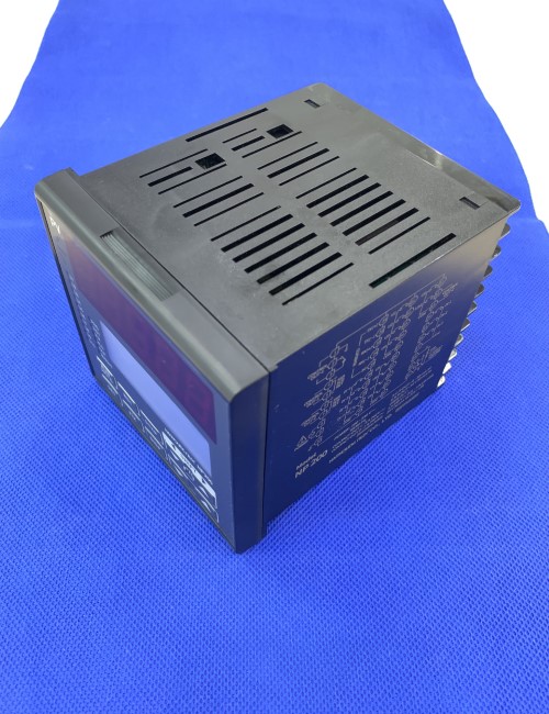 Bộ điều khiển nhiệt độ Hanyoung NP200-00