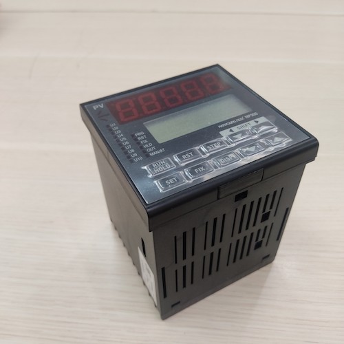Bộ điều khiển nhiệt độ Hanyoung NP200-03