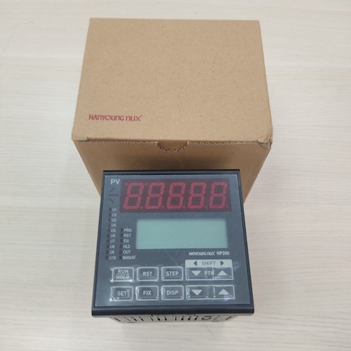 Bộ điều khiển nhiệt độ Hanyoung NP200-13