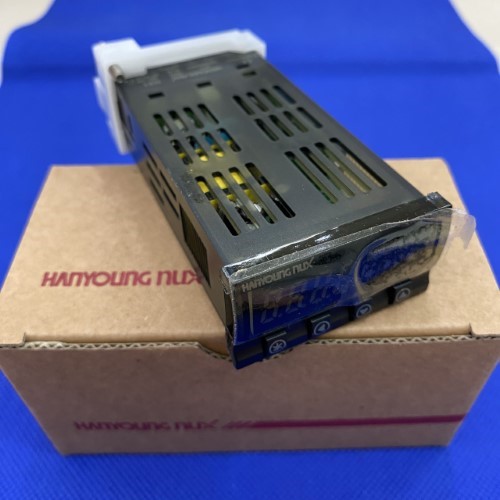 Bộ điều khiển nhiệt độ Hanyoung NX1-03