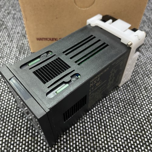 Bộ điều khiển nhiệt độ Hanyoung NX4-03