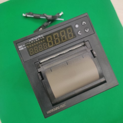 Bộ điều khiển nhiệt độ Hanyoung RT9-100