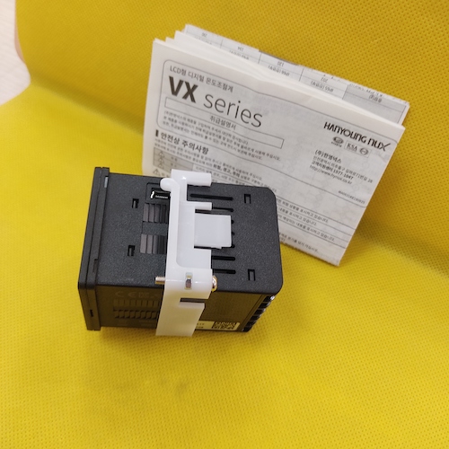 Bộ  điều khiển nhiệt độ Hanyoung VX4-UMMA-A2CTH1