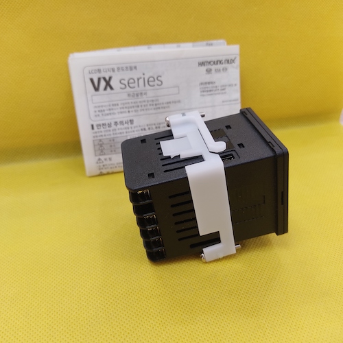 Bộ  điều khiển nhiệt độ Hanyoung VX4-UMNA-A2CTD2