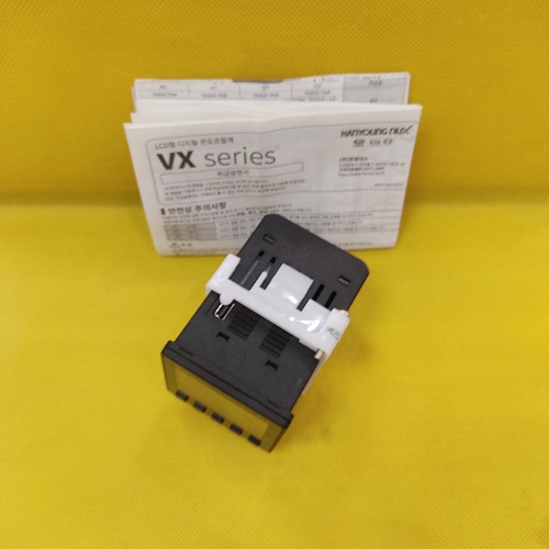 Bộ  điều khiển nhiệt độ Hanyoung VX4-UMNA-A2CTH1
