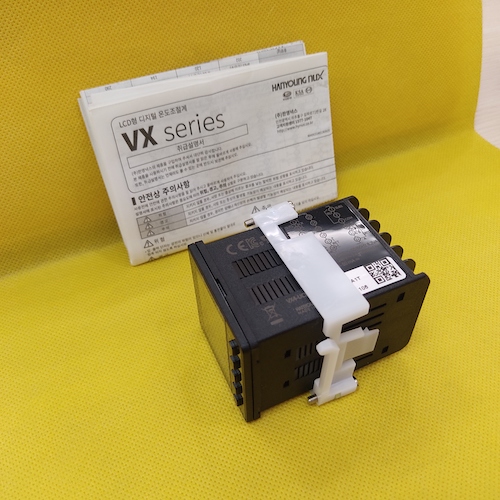 Bộ điều khiển nhiệt độ Hanyoung VX4-UMNA-A2CTR