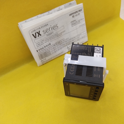 Bộ điều khiển nhiệt độ Hanyoung VX4-UMNA-A2CTR