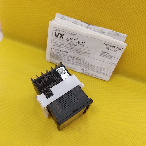 Bộ  điều khiển nhiệt độ Hanyoung VX4-UMNA-A2T