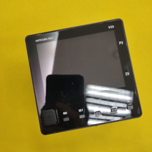 Bộ  điều khiển nhiệt độ Hanyoung VX9-UCNA-A2T