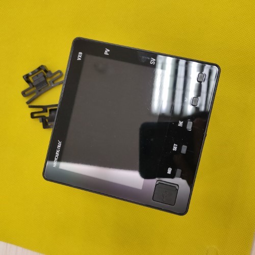 Bộ  điều khiển nhiệt độ Hanyoung VX9-UCNA-A2T