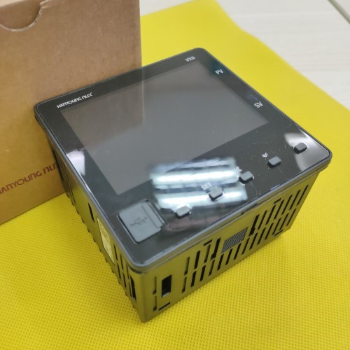 Bộ  điều khiển nhiệt độ Hanyoung VX9-UMNA-A2T