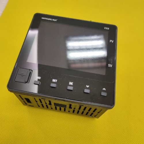 Bộ  điều khiển nhiệt độ Hanyoung VX9-USMA-A2CTH1