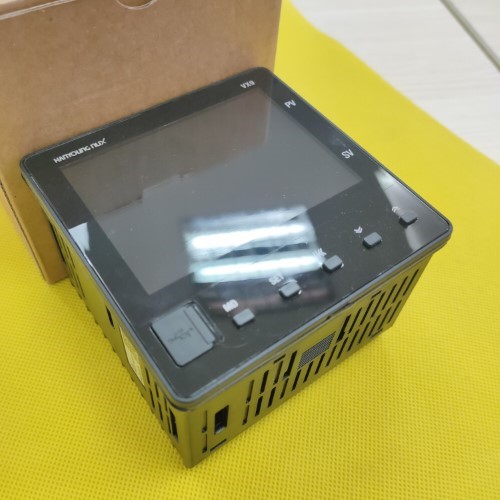 Bộ  điều khiển nhiệt độ Hanyoung VX9-USMA-A2CTH1