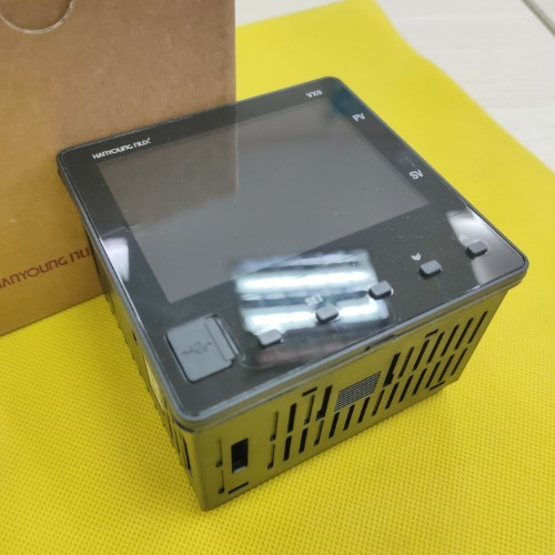 Bộ  điều khiển nhiệt độ Hanyoung VX9-USMA-A2CTH1