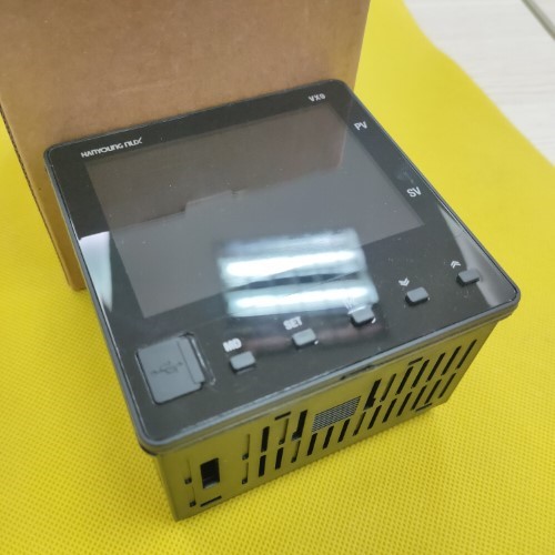 Bộ  điều khiển nhiệt độ Hanyoung VX9-USNA-A2CTH1