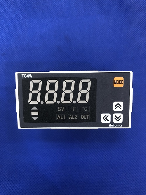 Điều khiển nhiệt độ Autonics TC4W-14R