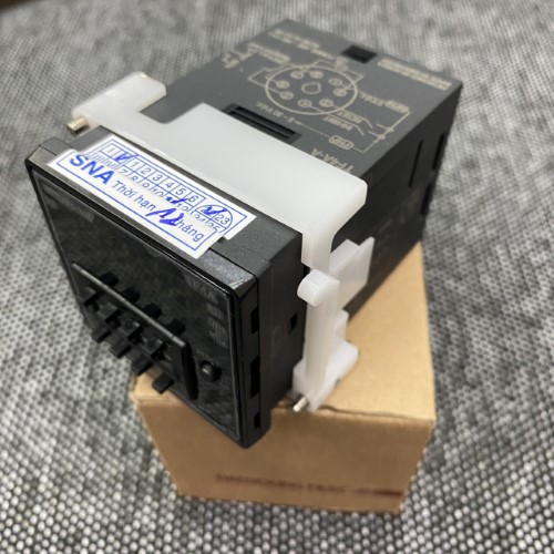 Bộ định thời Hanyoung TF4-CDAR