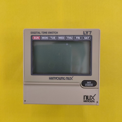 Bộ định thời kỹ thuật số Hanyoung LY7